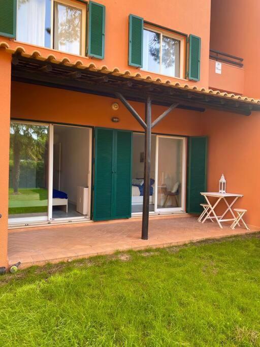 Charmoso Apartamento Na Herdade Da Aroeira Aroeira  エクステリア 写真
